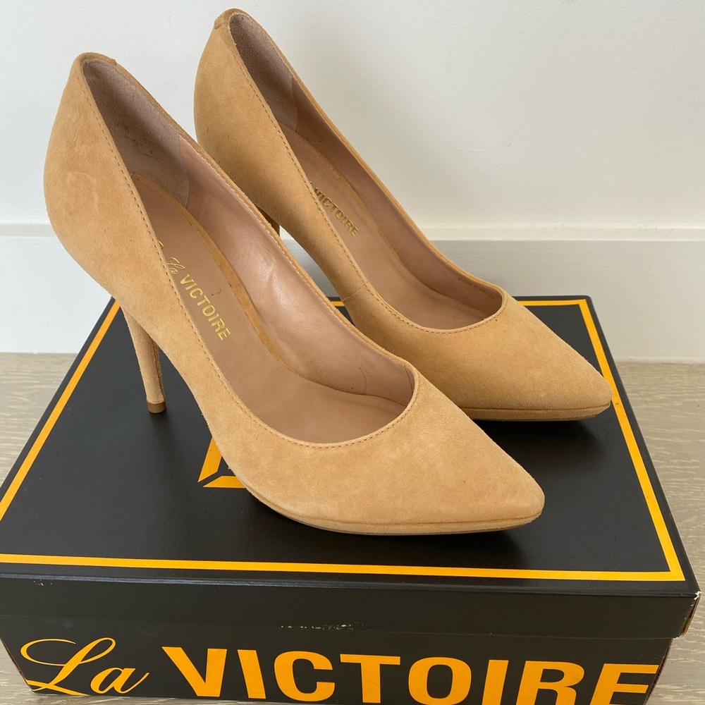 Pour La Victoire - Daina camel suede pumps
